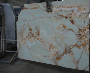 white onyx