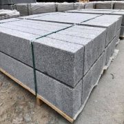 granit-bordstein-griys-hellgrau-8-x-25-cm